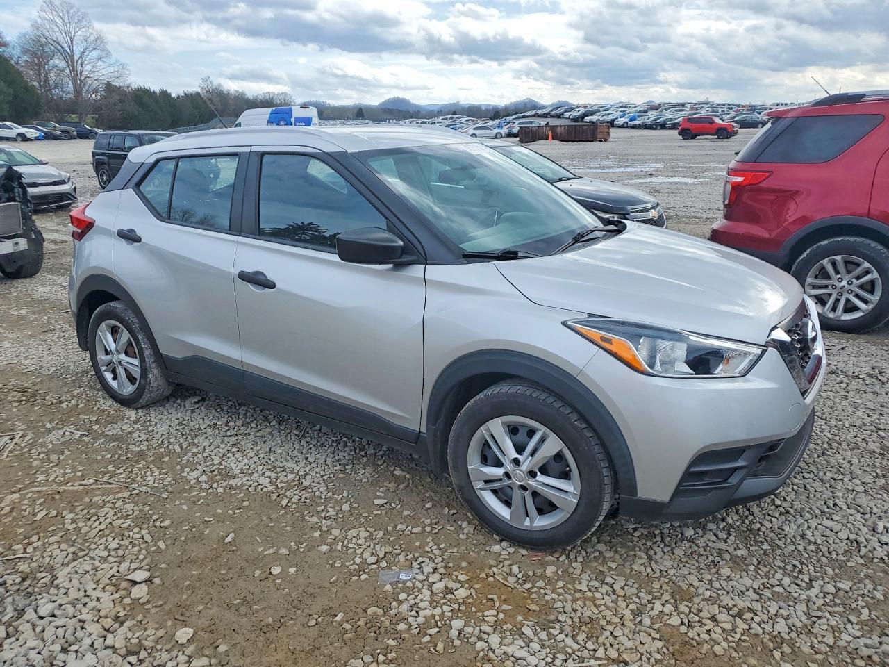 2019 Nissan Kicks S - Фото 4