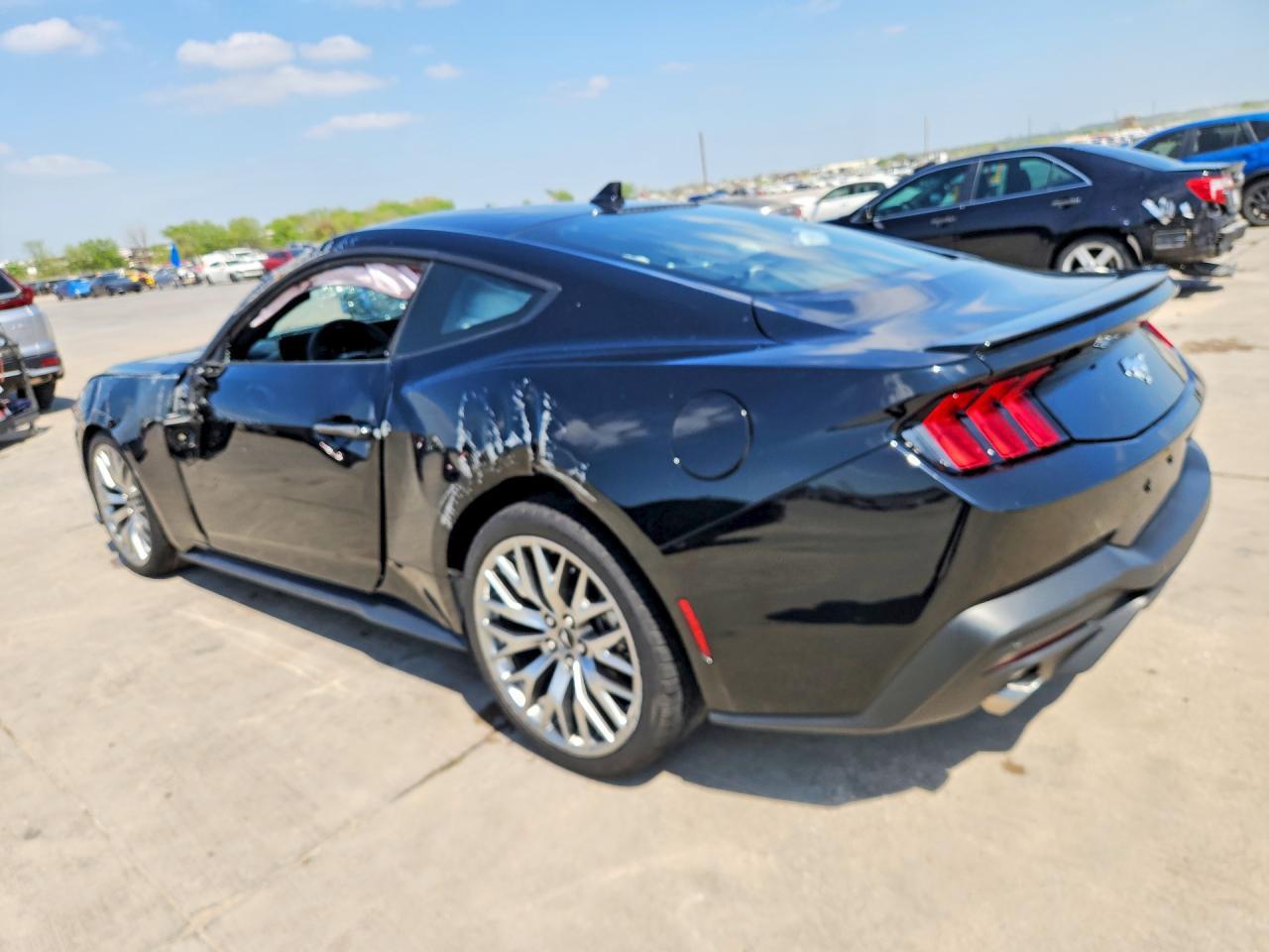 2025 Ford Mustang - Image 2