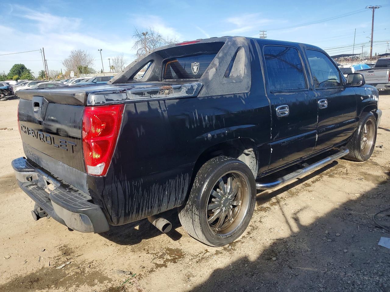 2004 Chevrolet Avalanche C1500 - Фото 3
