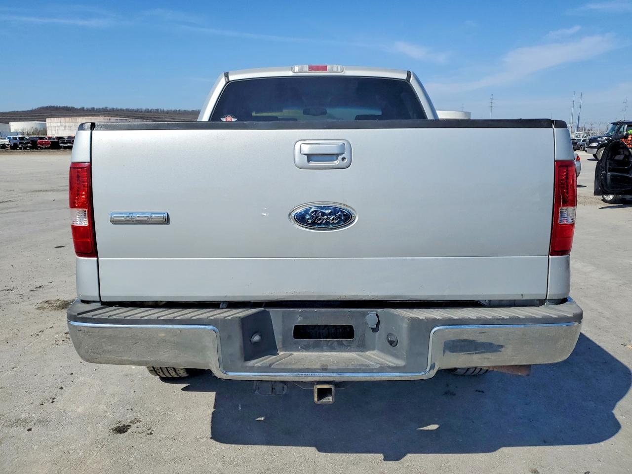 2008 Ford F150 Supercrew - Image 6