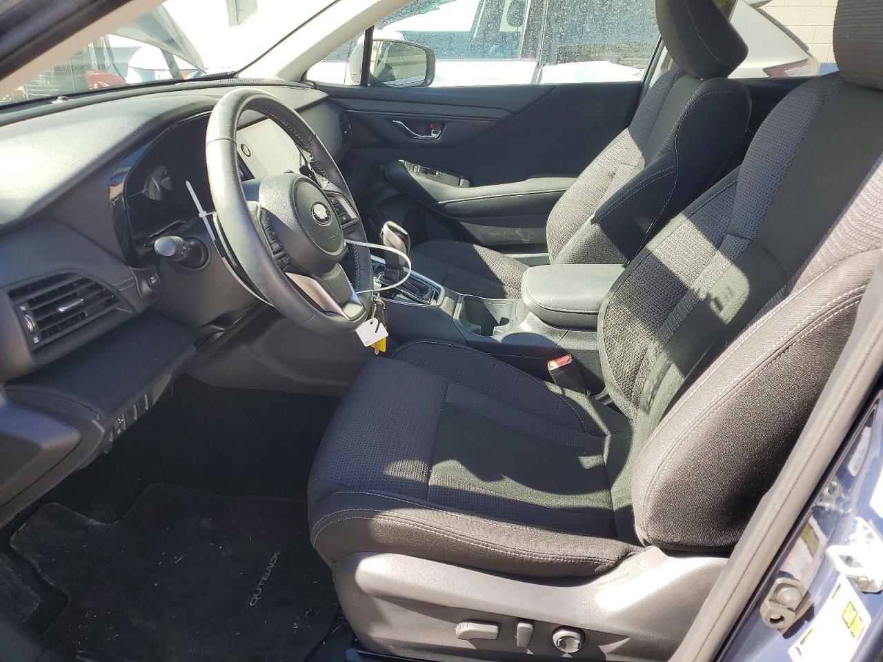 2024 Subaru Outback Premium 2.5L - Image 7