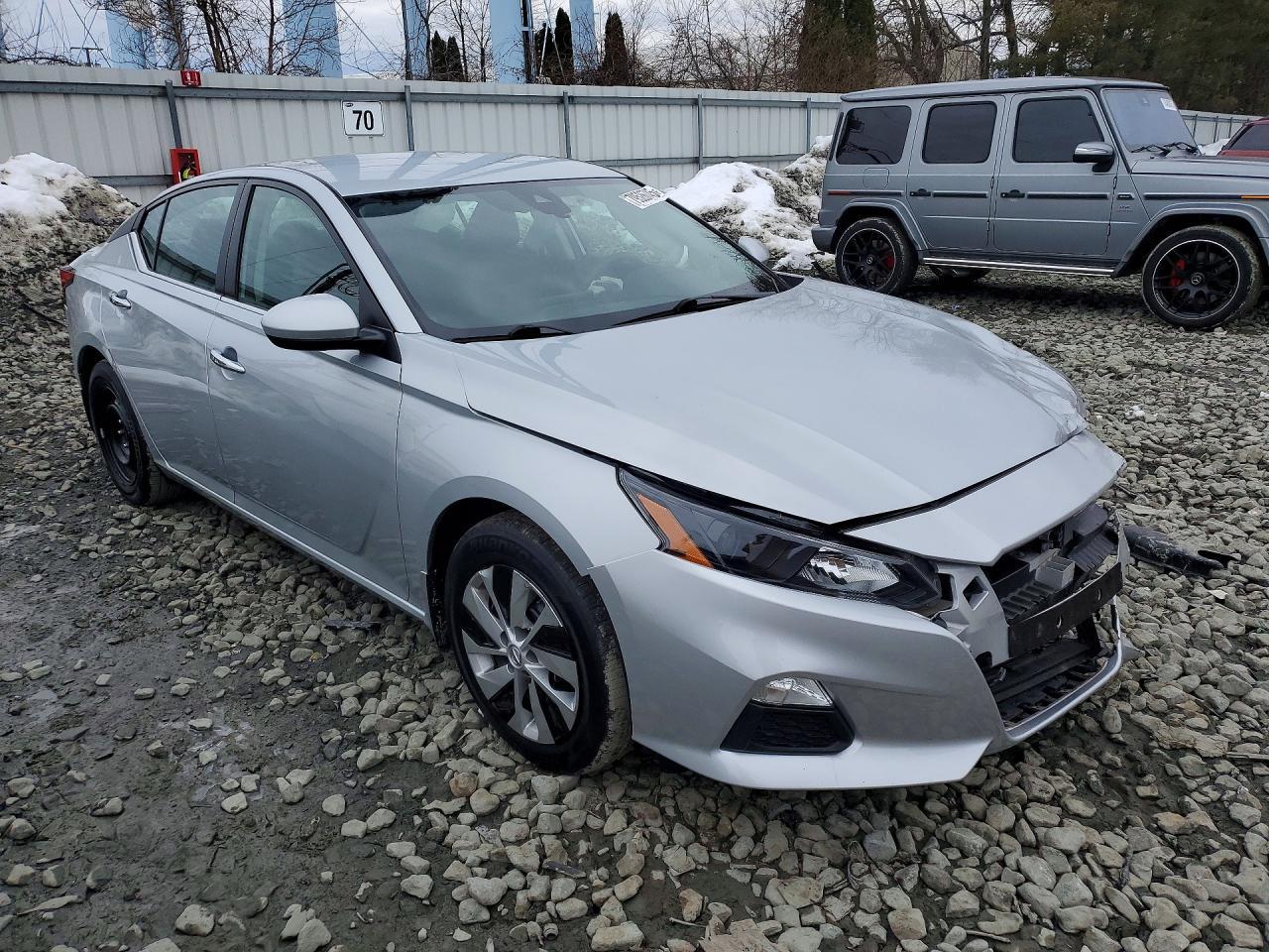 2022 Nissan Altima 2.5 S - Image 4