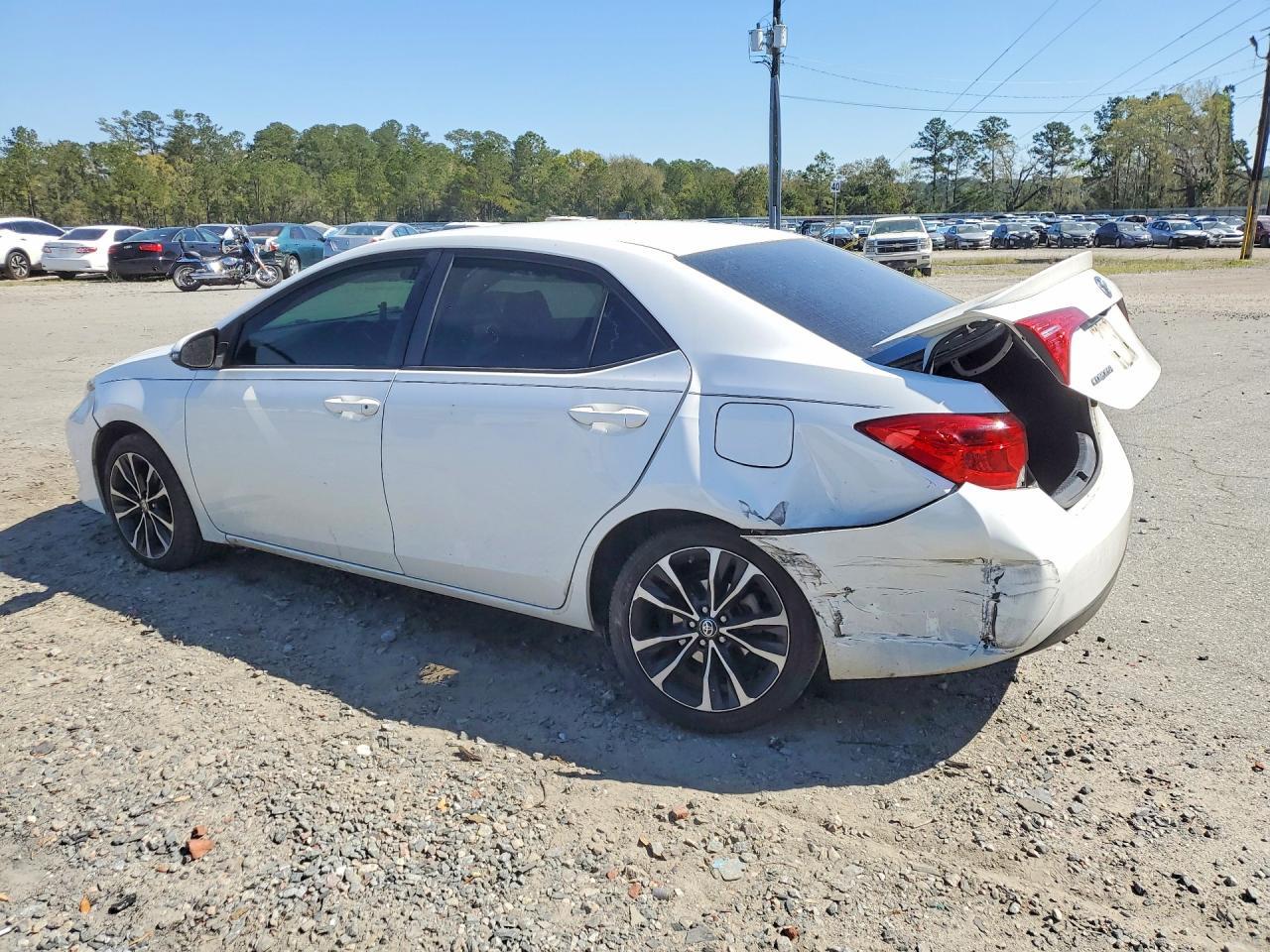 2019 Toyota Corolla Se - Фото 2