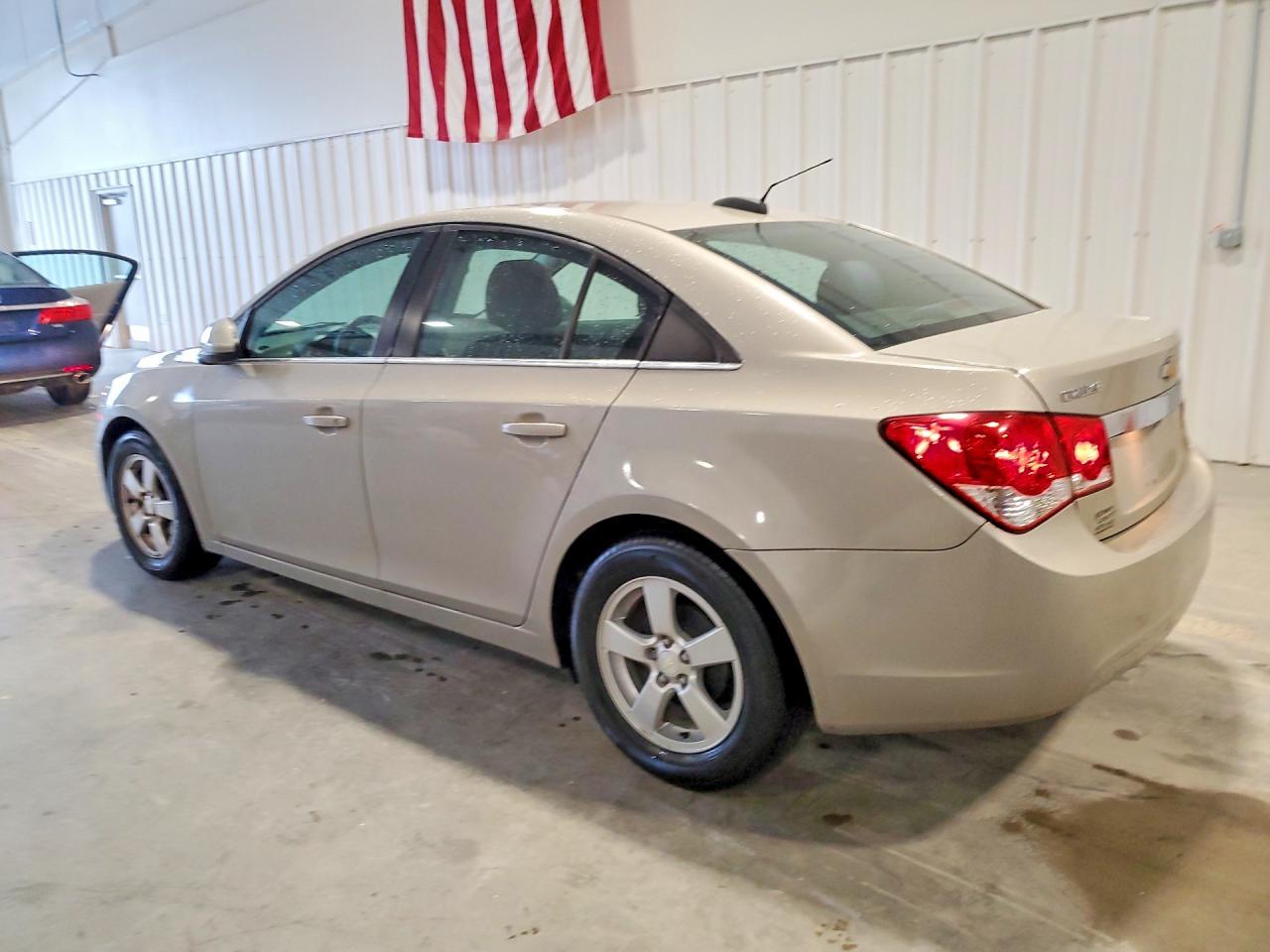 2016 Chevrolet Cruze - Фото 2