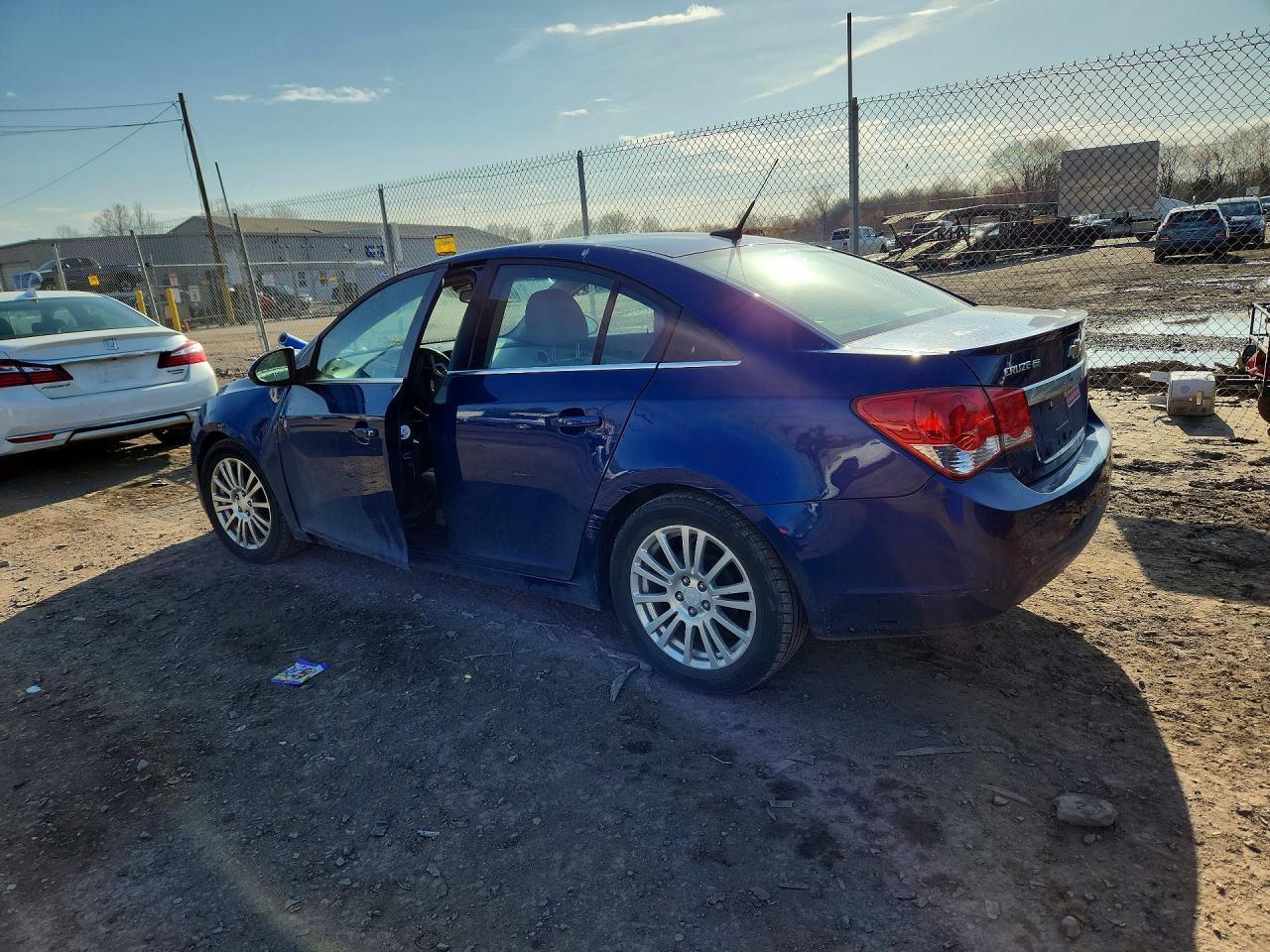 2012 Chevrolet Cruze Eco - Image 2