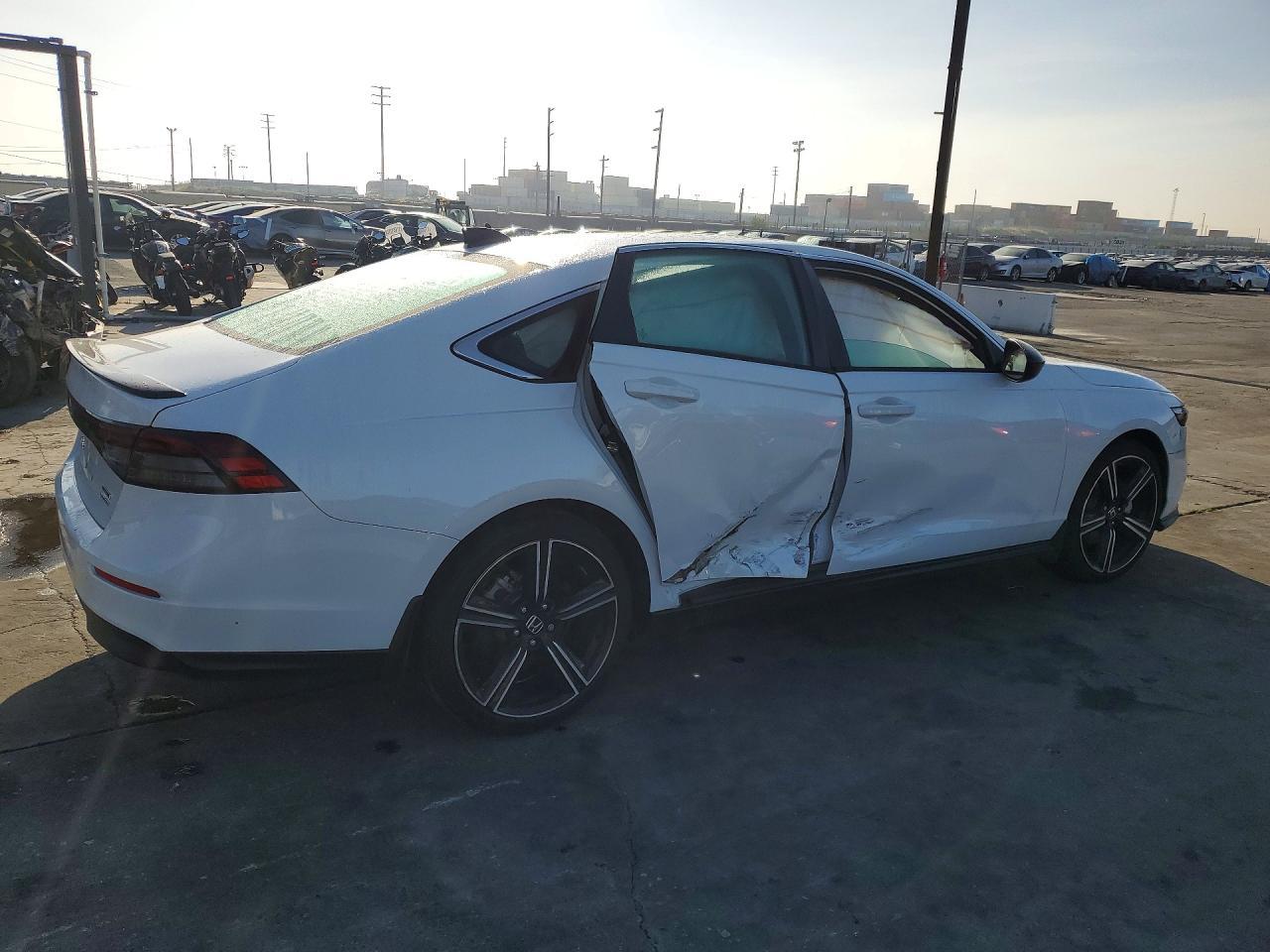 2025 Honda Accord Hybrid Sport - Image 3