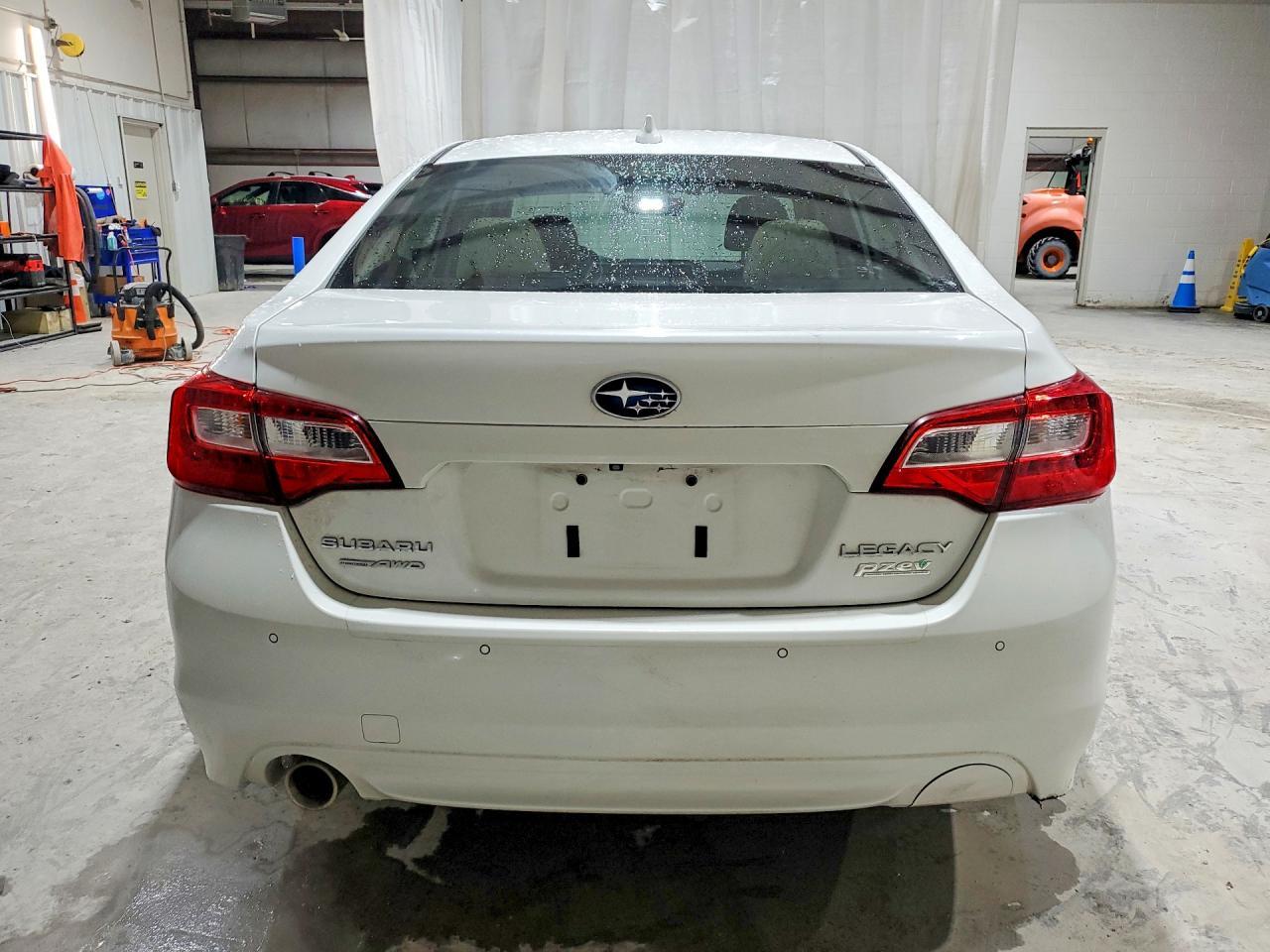 2017 Subaru Legacy 2.5I Limited - Фото 6