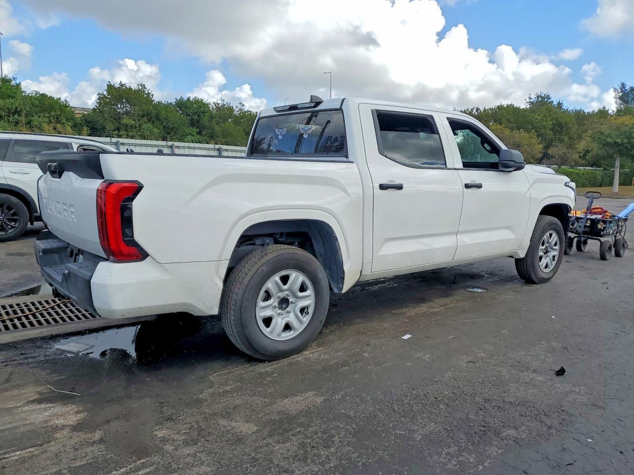 2025 Toyota Tundra Sr - Image 3