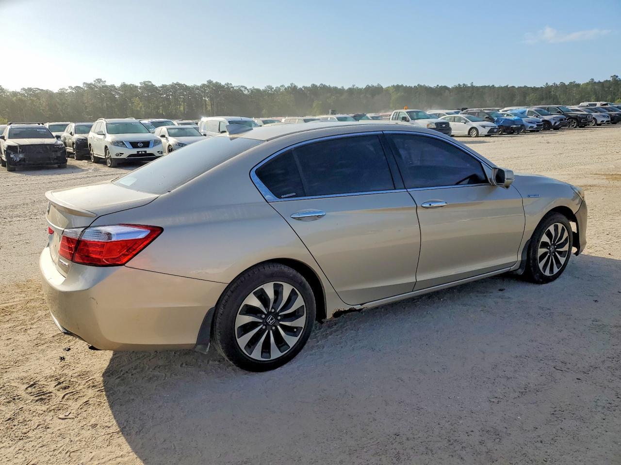 2014 Honda Accord Hybrid - Фото 3