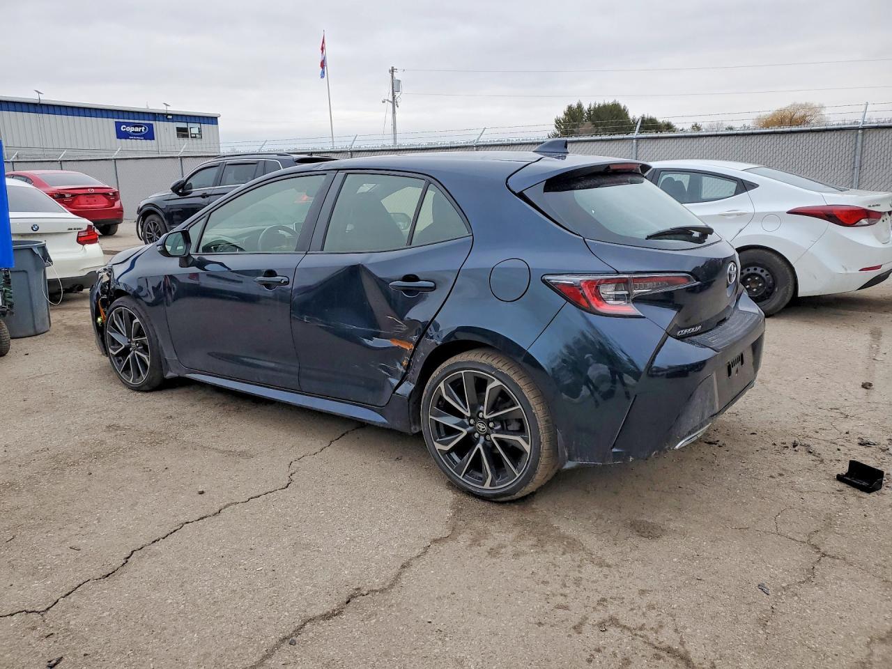 2020 Toyota Corolla Hatchback Se - Фото 2