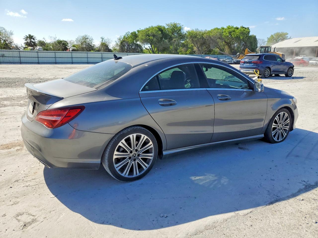 2019 Mercedes-Benz Cla 250 - Image 3