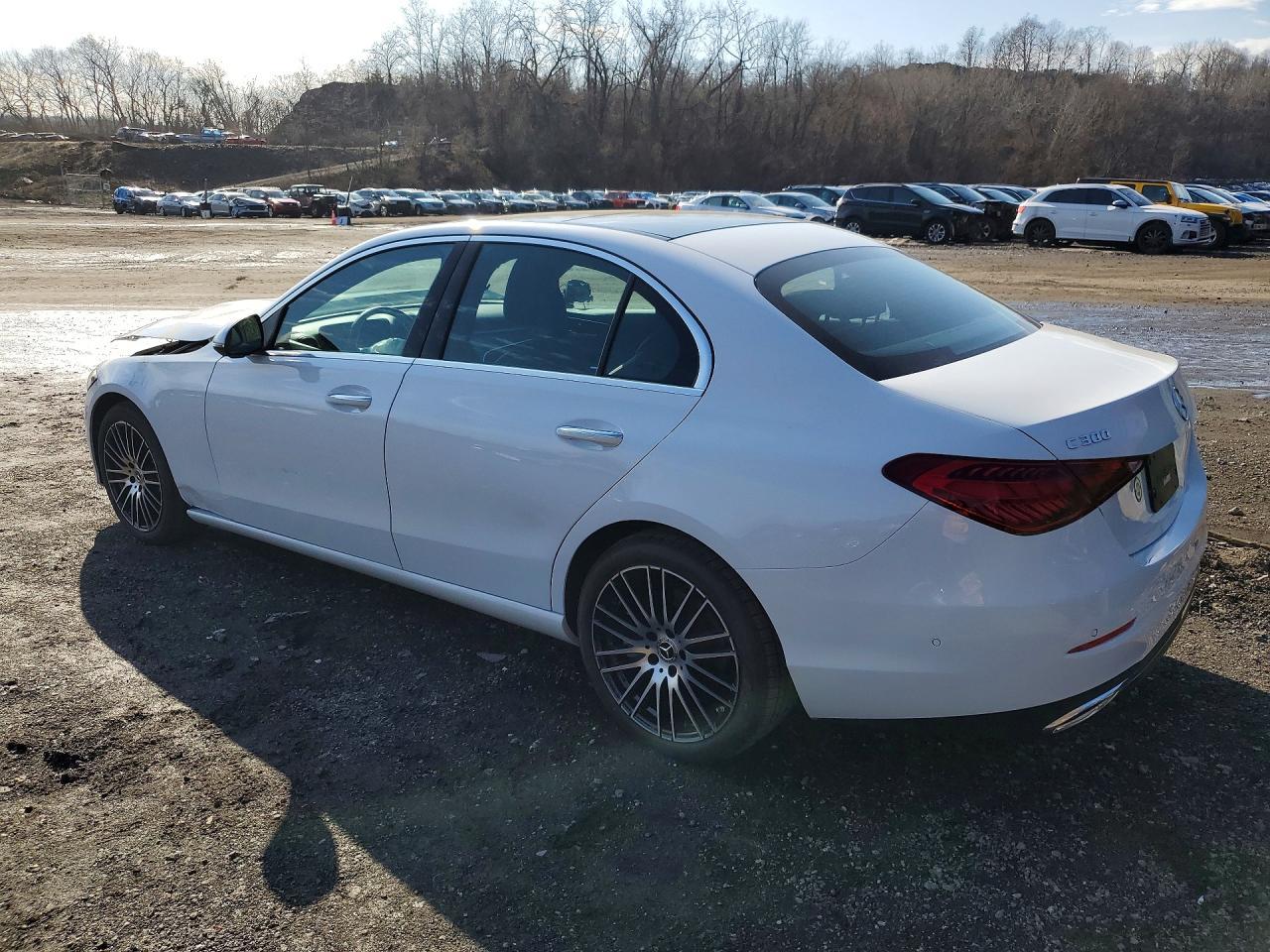 2025 Mercedes-Benz C 300 4Matic - Фото 2