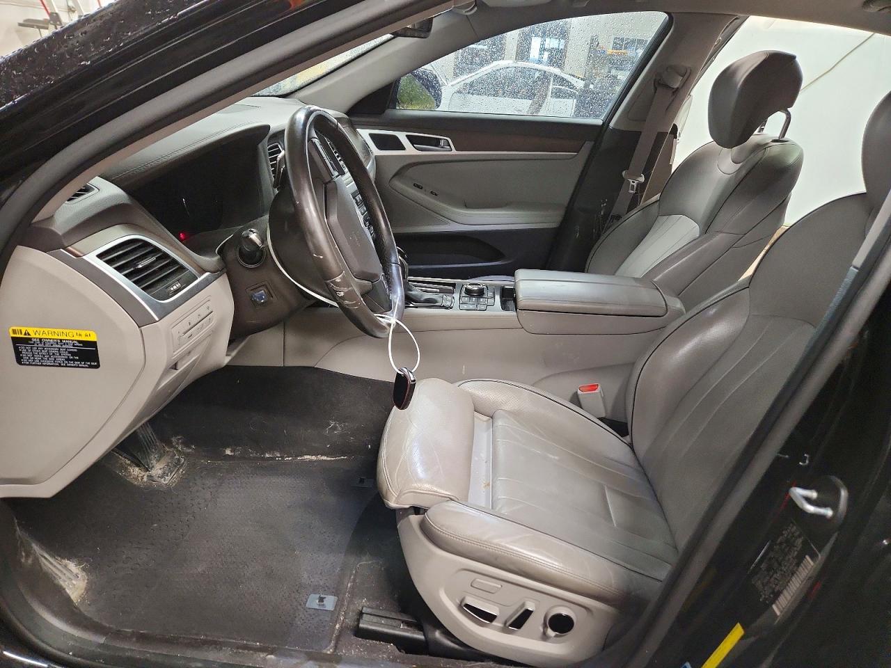 2015 Hyundai Genesis 3.8L - Image 7