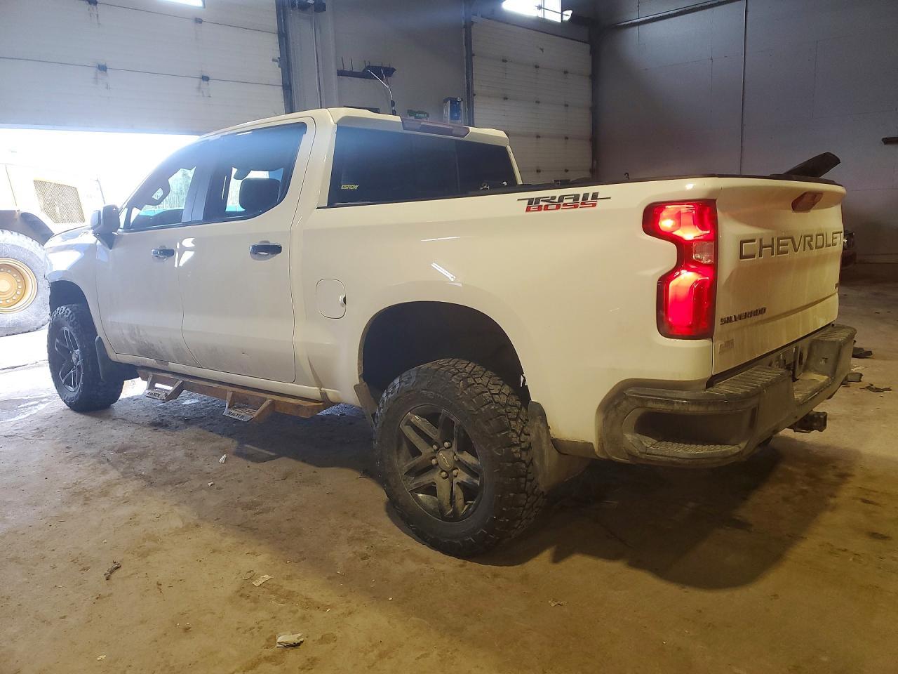 2020 Chevrolet Silverado K1500 Lt Trail Boss - Image 2