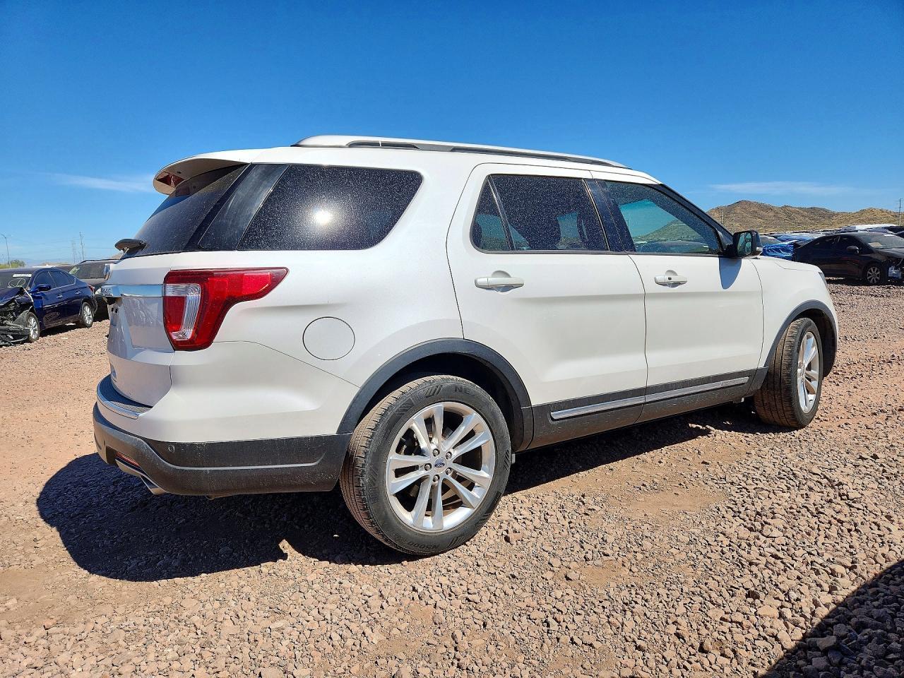 2018 Ford Explorer Xlt - Фото 3
