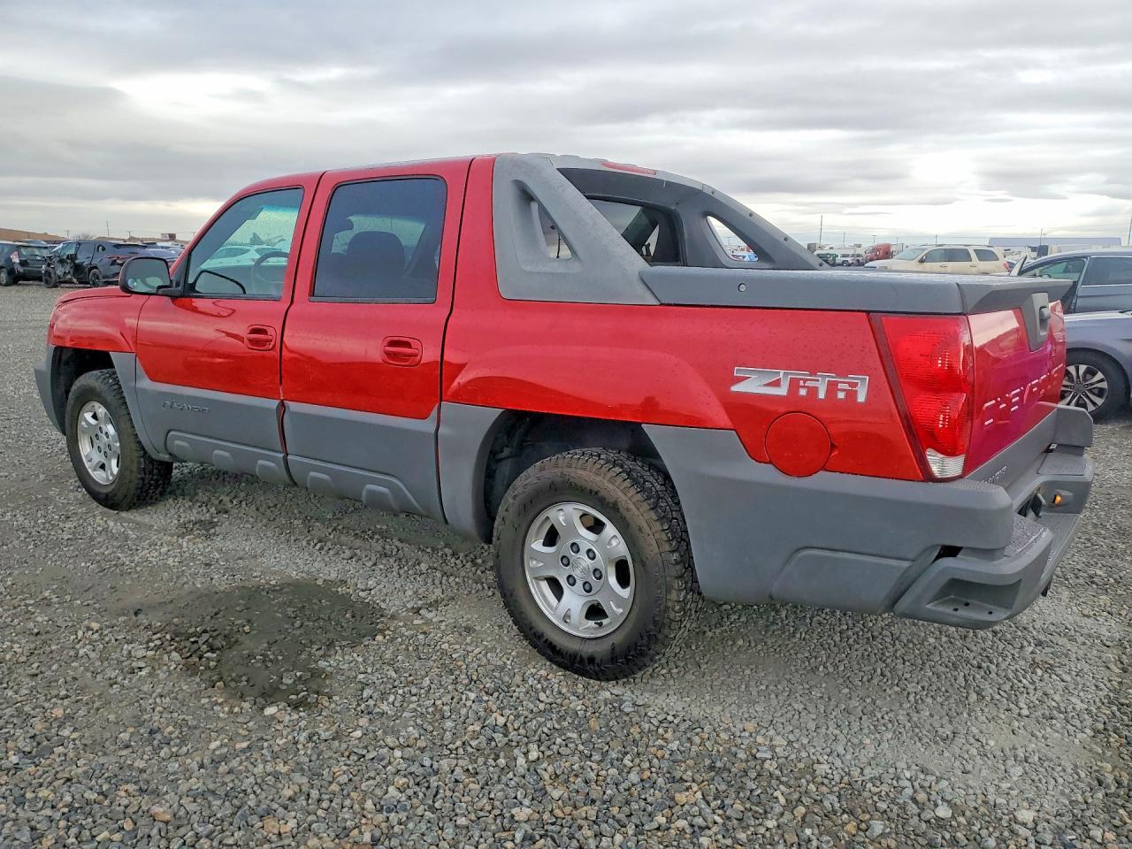 2002 Chevrolet Avalanche C1500 - Фото 2