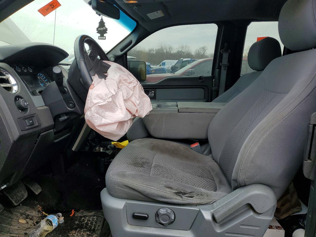 2013 Ford F150 Super Cab - Фото 7