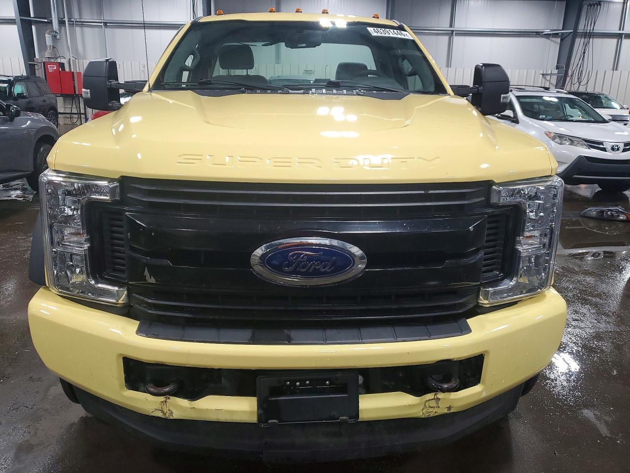 2019 Ford F550 Super Duty - Image 5