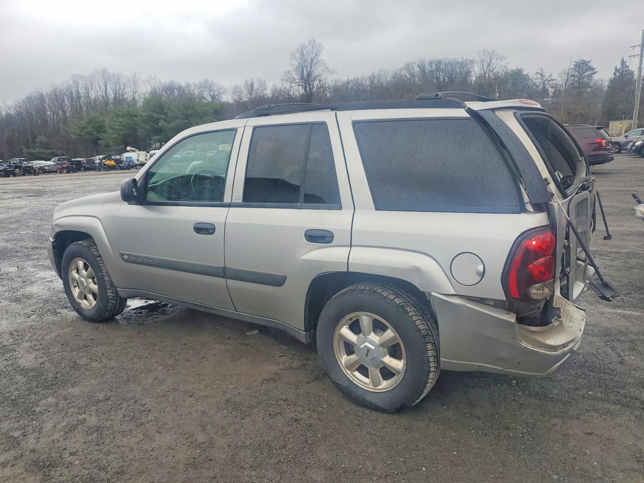 2004 Chevrolet Trailblazer Ls - Image 2