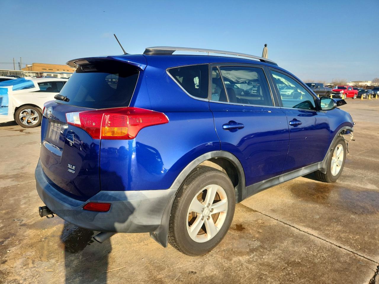 2014 Toyota Rav4 Xle - Image 3