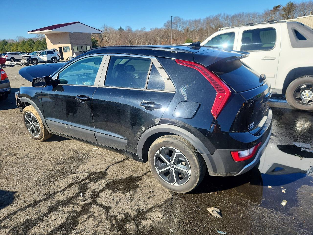 2024 Kia Niro Lx - Image 2