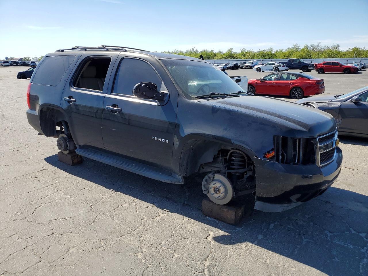 2013 Chevrolet Tahoe K1500 Ls - Фото 4