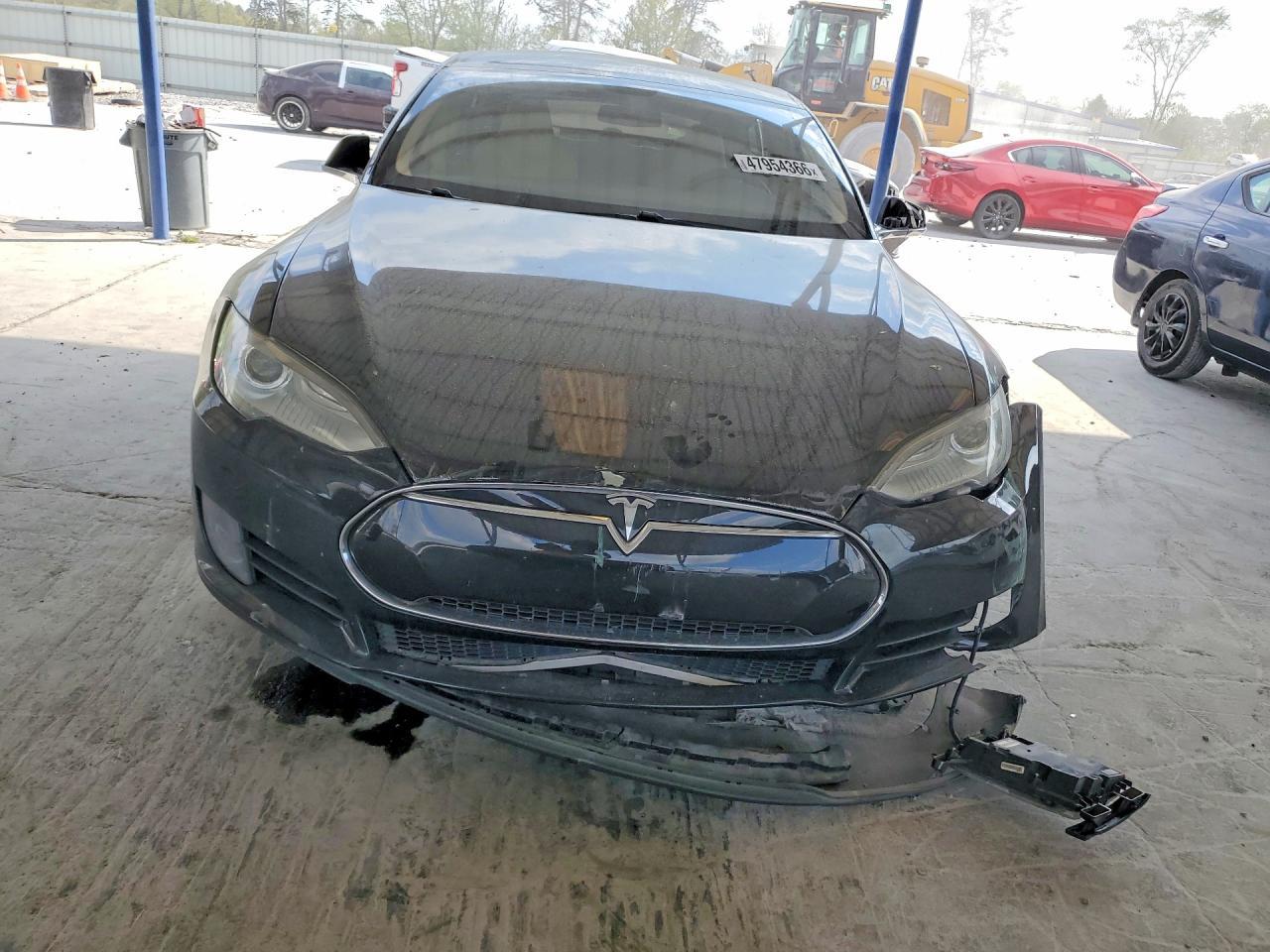2013 Tesla Model S - Image 5