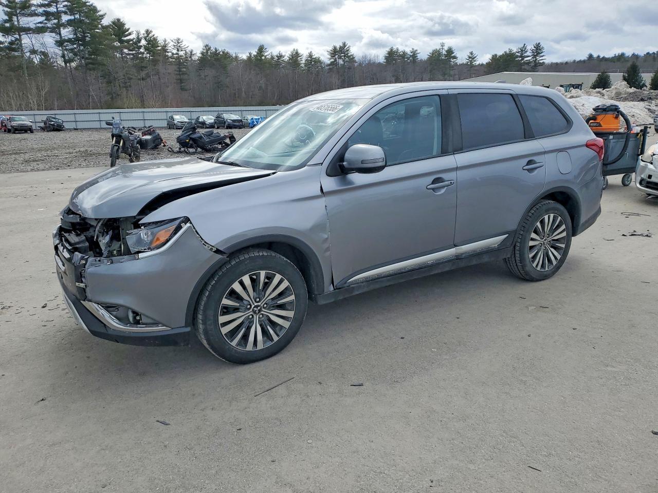 2020 Mitsubishi Outlander Se