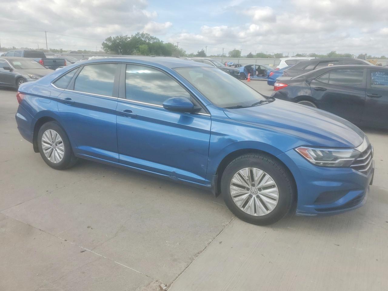 2019 Volkswagen Jetta S - Фото 4