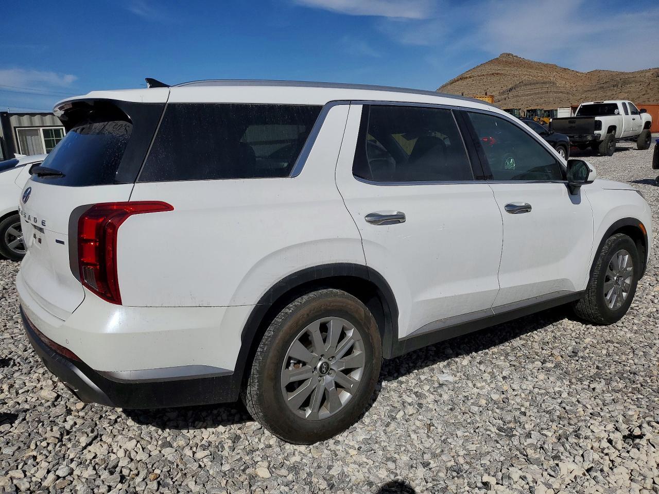 2024 Hyundai Palisade Sel - Image 3