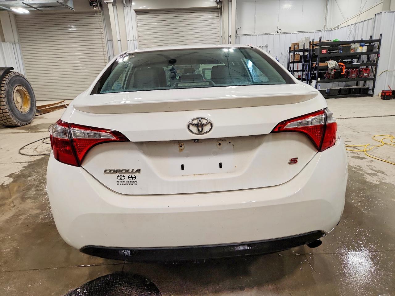 2015 Toyota Corolla S Plus - Фото 6