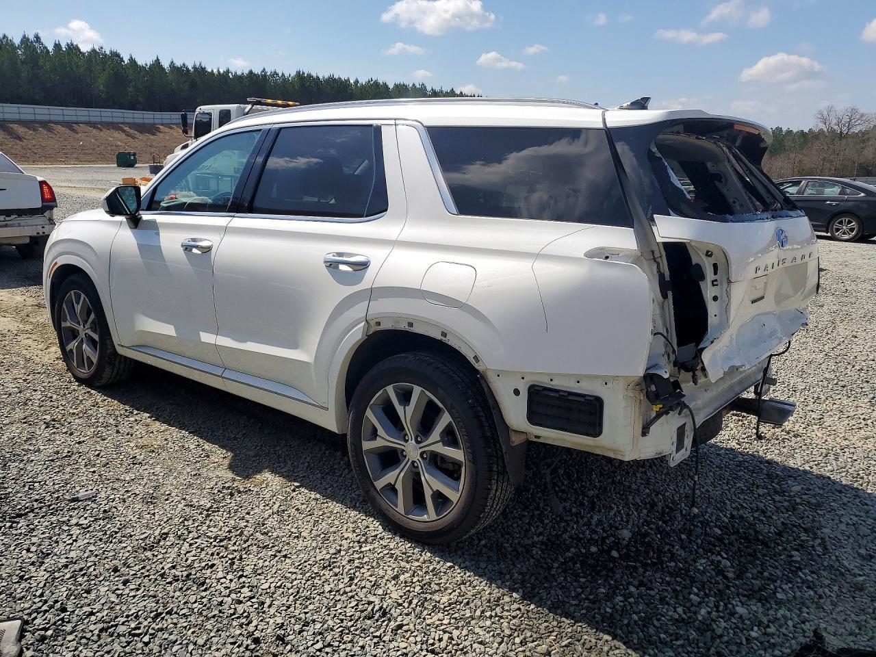 2022 Hyundai Palisade Limited - Image 2