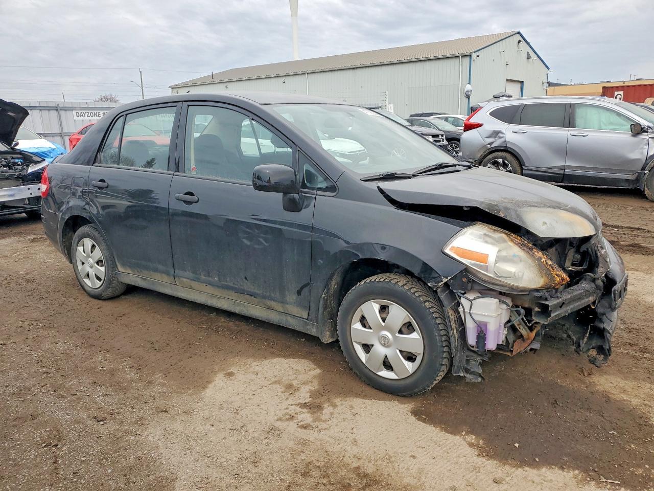 2011 Nissan Versa 1.6 Base - Image 4