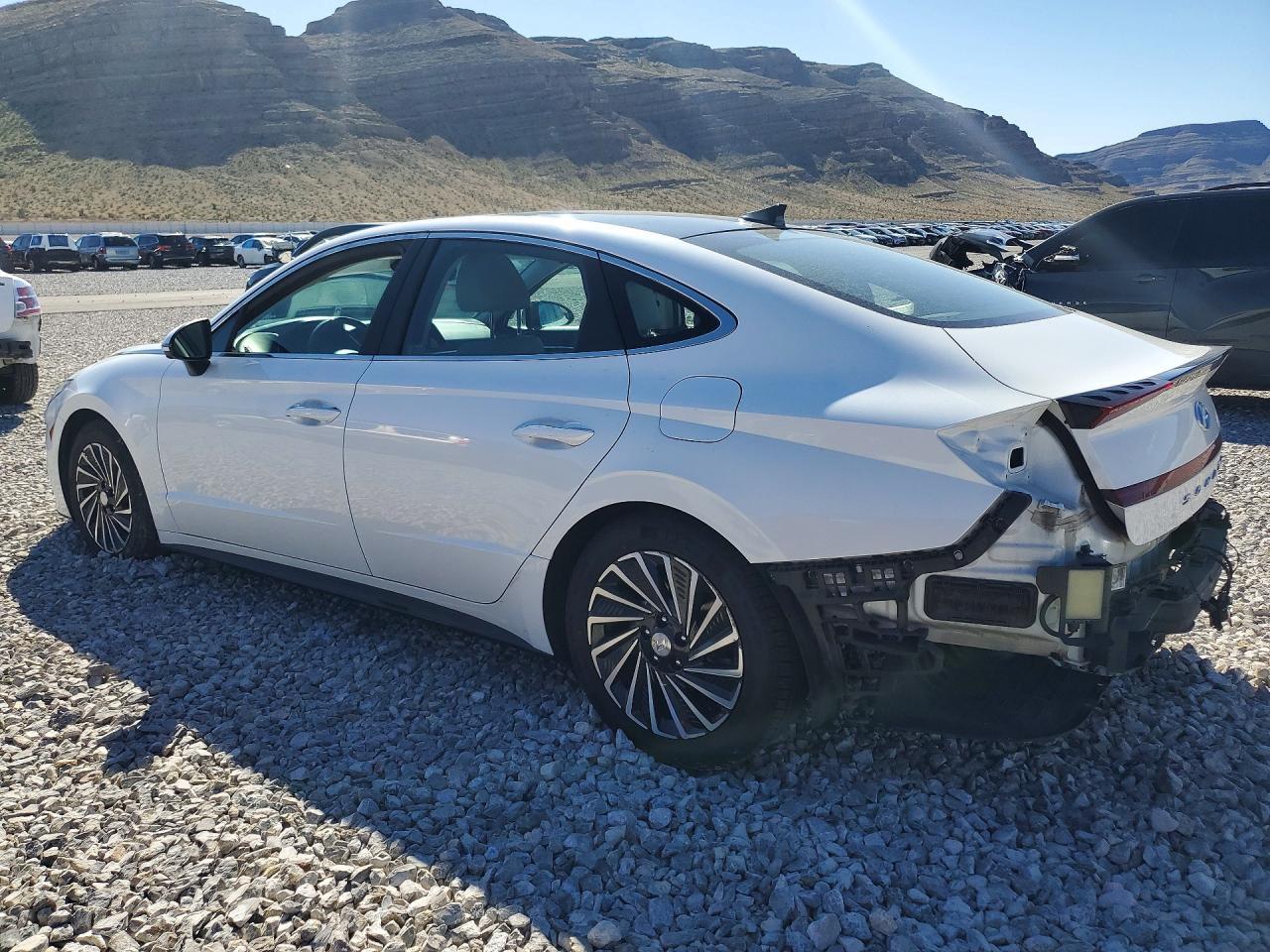 2021 Hyundai Sonata Hybrid Limited - Image 2