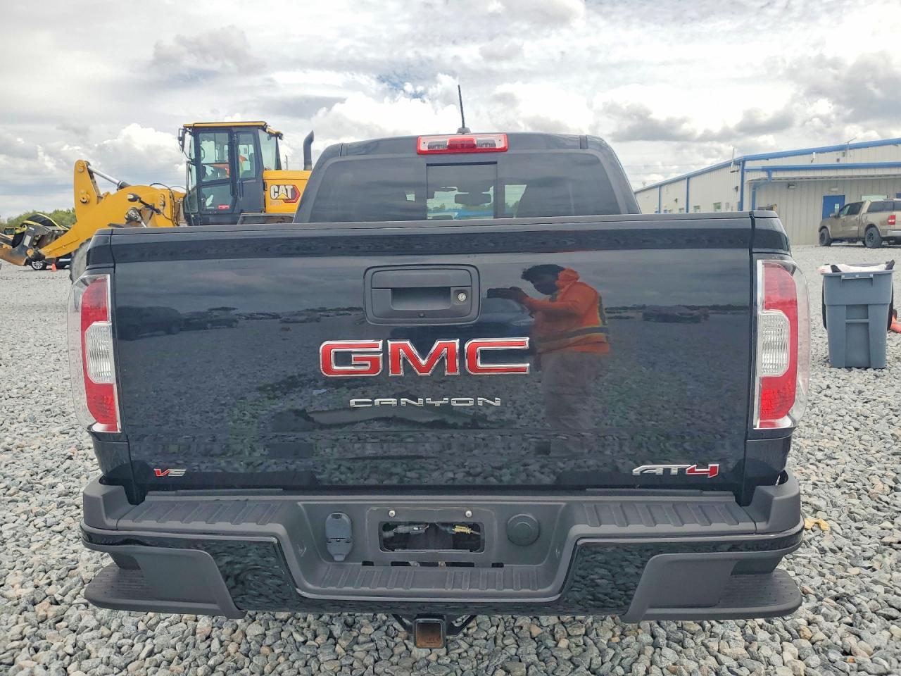 2022 GMC Canyon At4 - Image 6