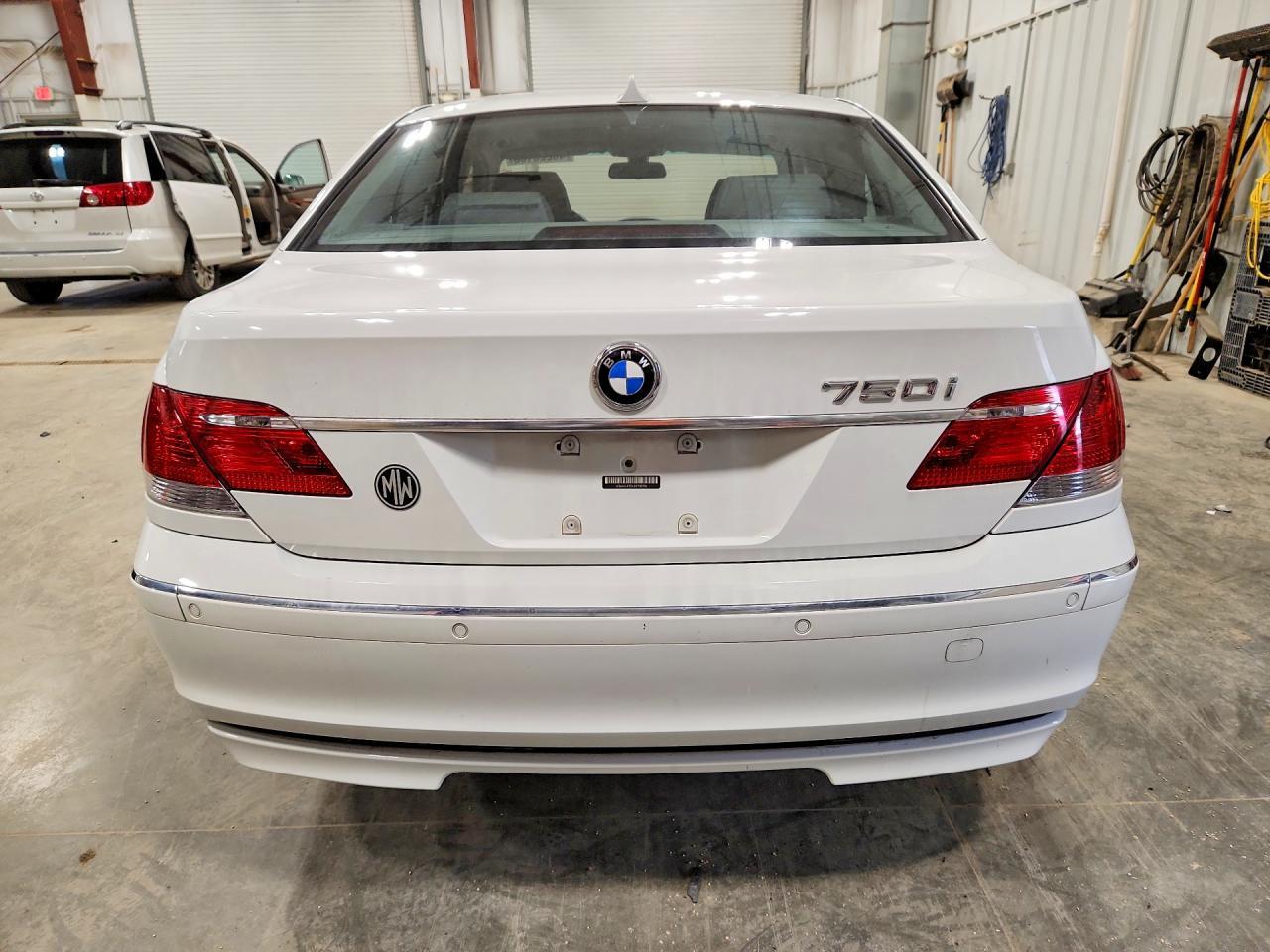 2006 BMW 750 I - Image 6