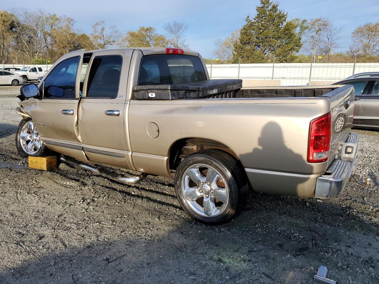 2002 Dodge Ram 1500 - Image 2
