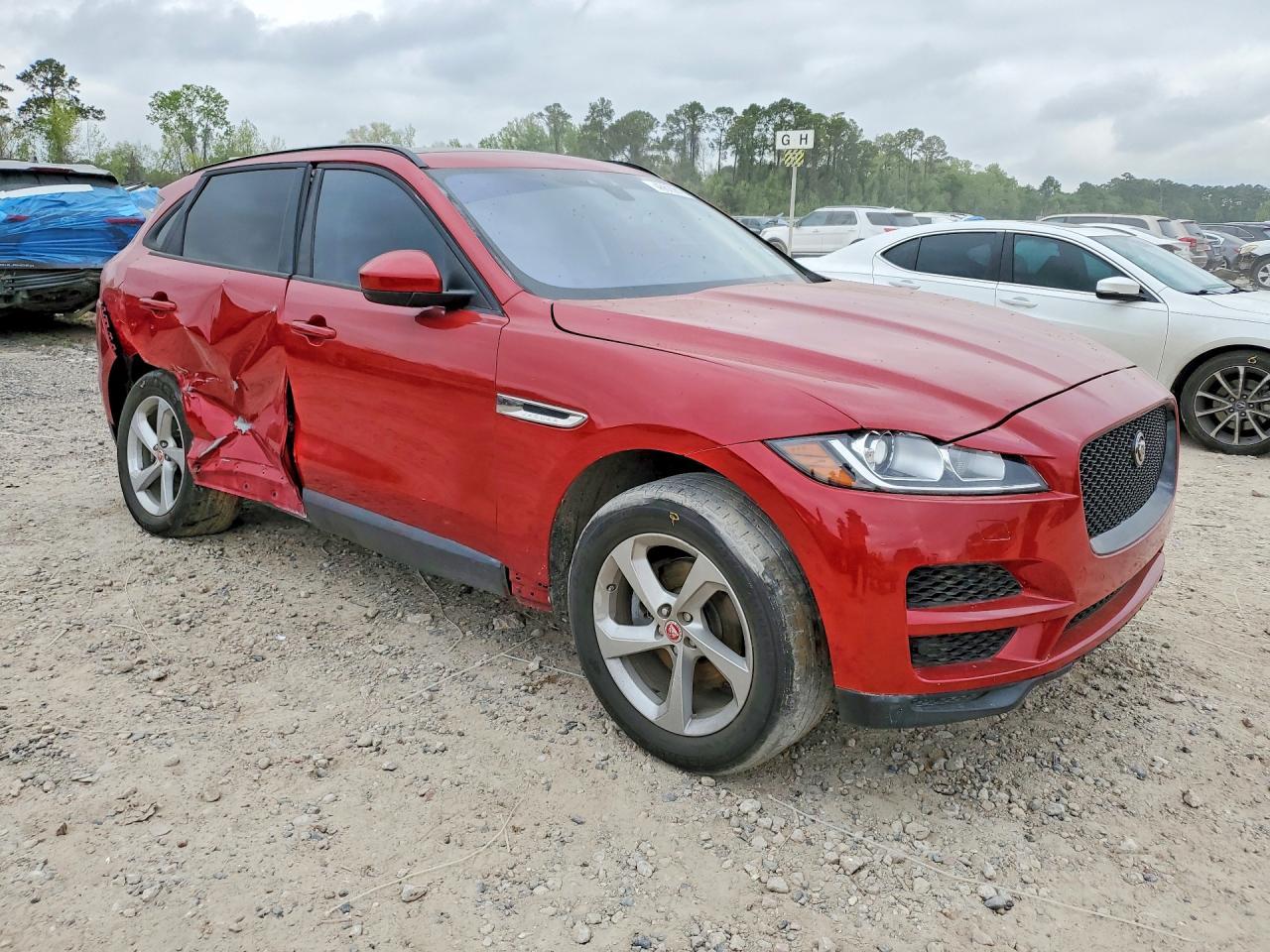 2018 Jaguar F-Pace Premium - Image 4
