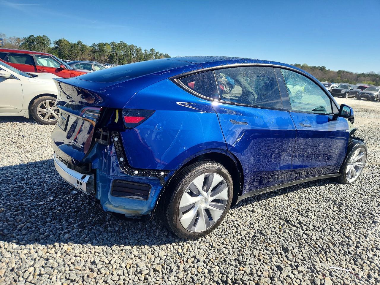 2024 Tesla Model Y - Image 3