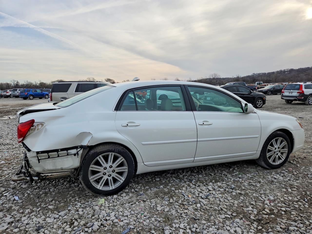 2007 Toyota Avalon - Фото 3