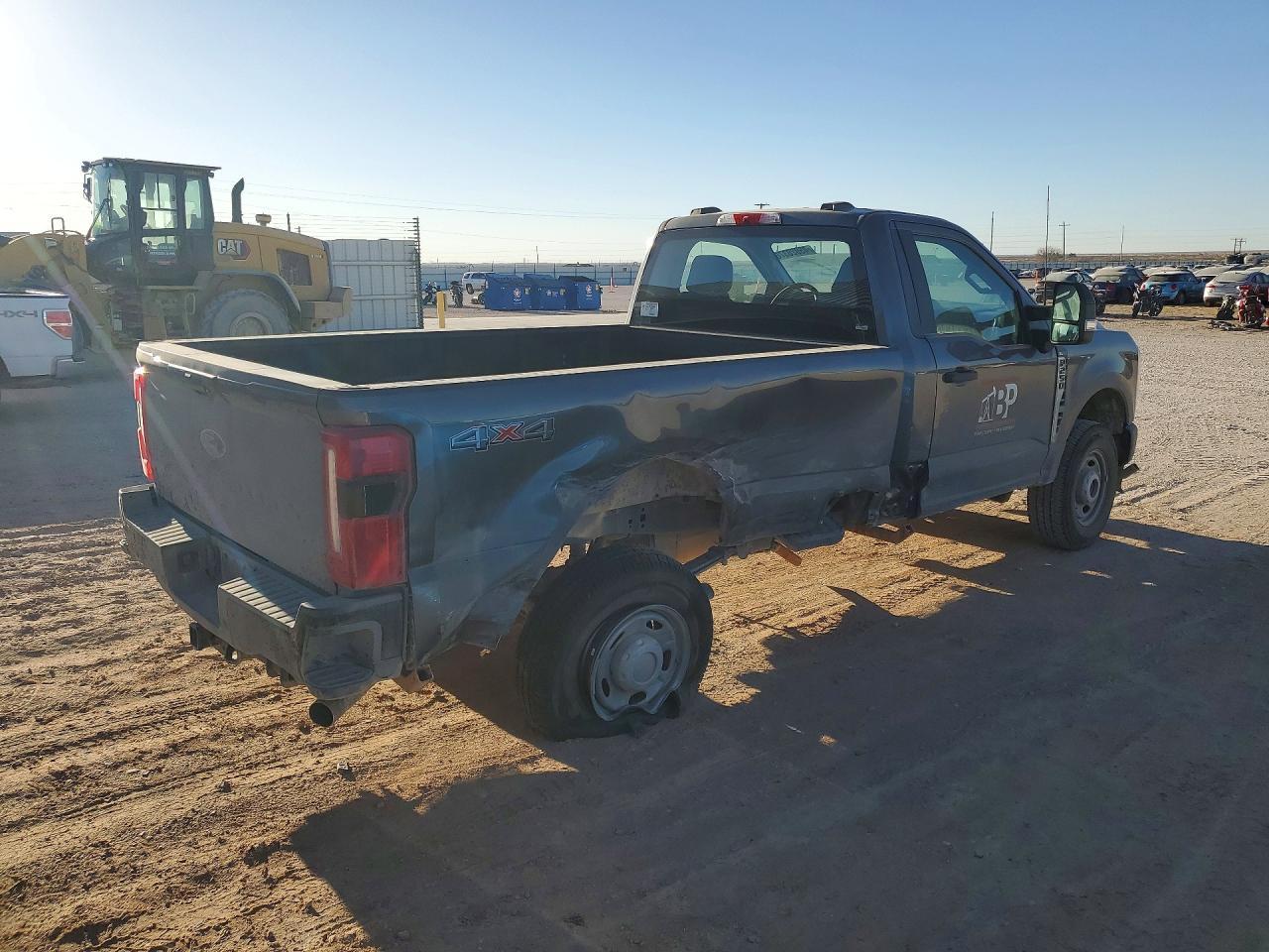 2026 Ford F250 Super Duty - Фото 3