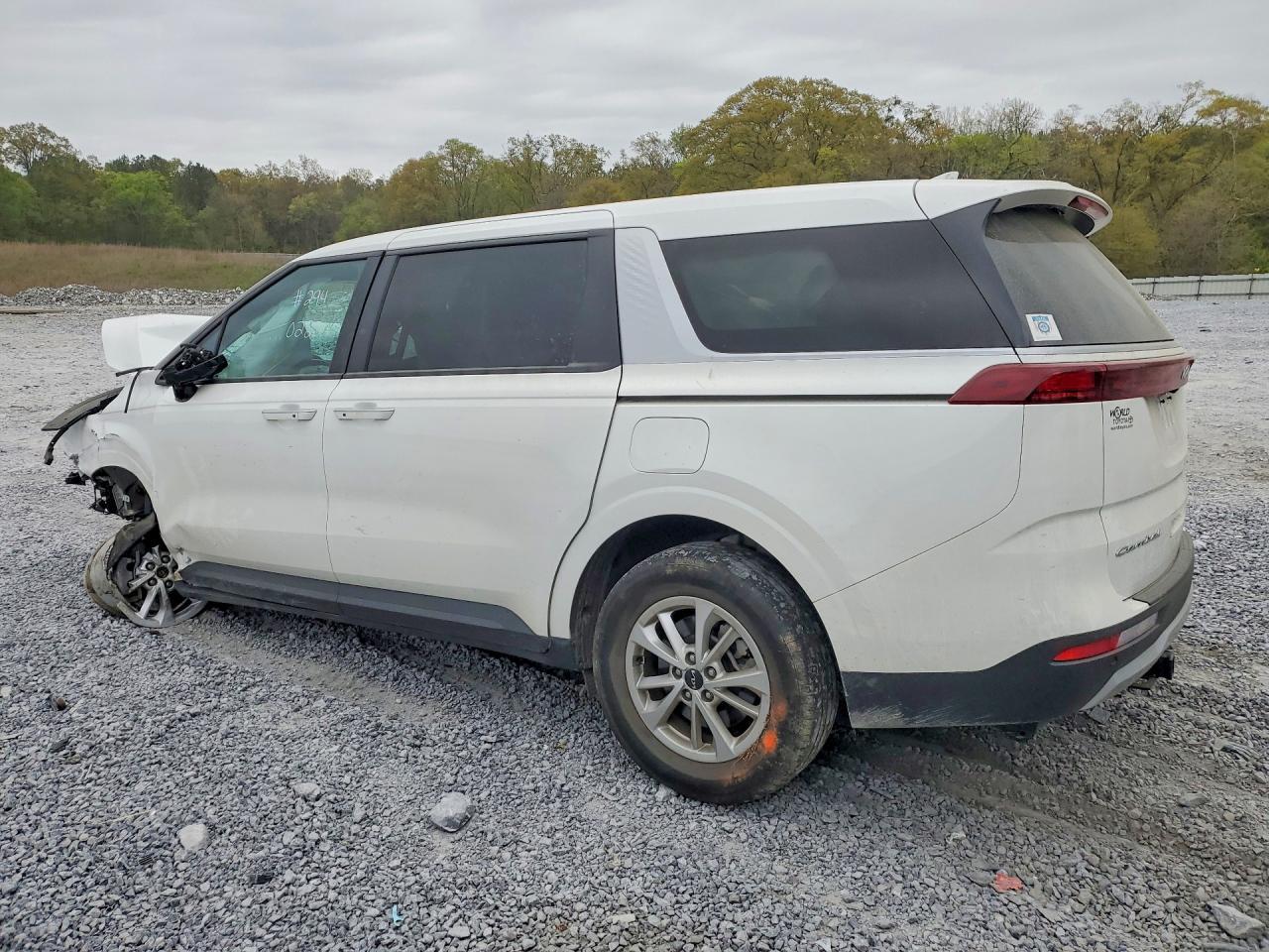 2022 Kia Carnival Lx - Image 2