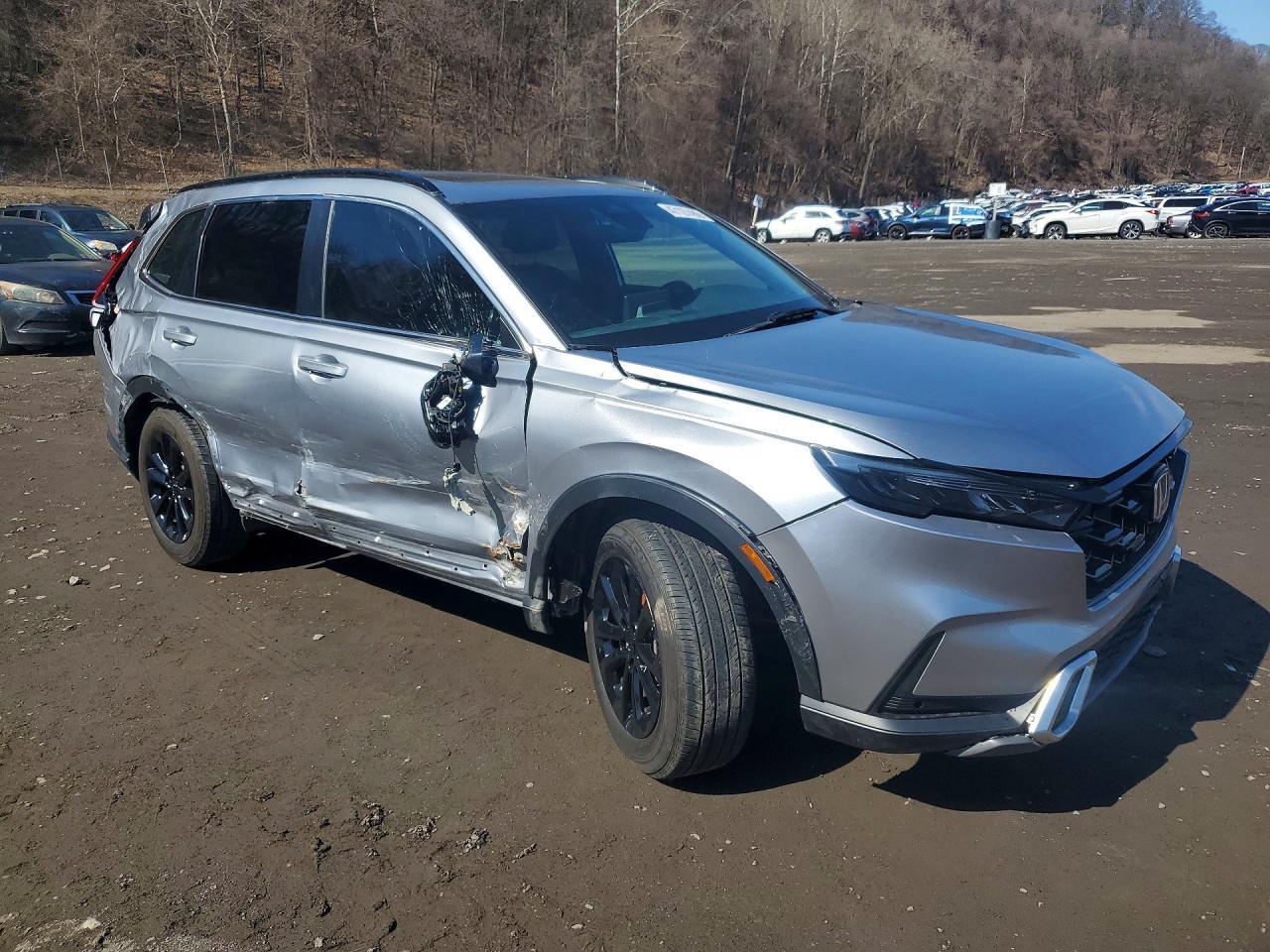 2023 Honda Cr-V Sport Touring - Image 4