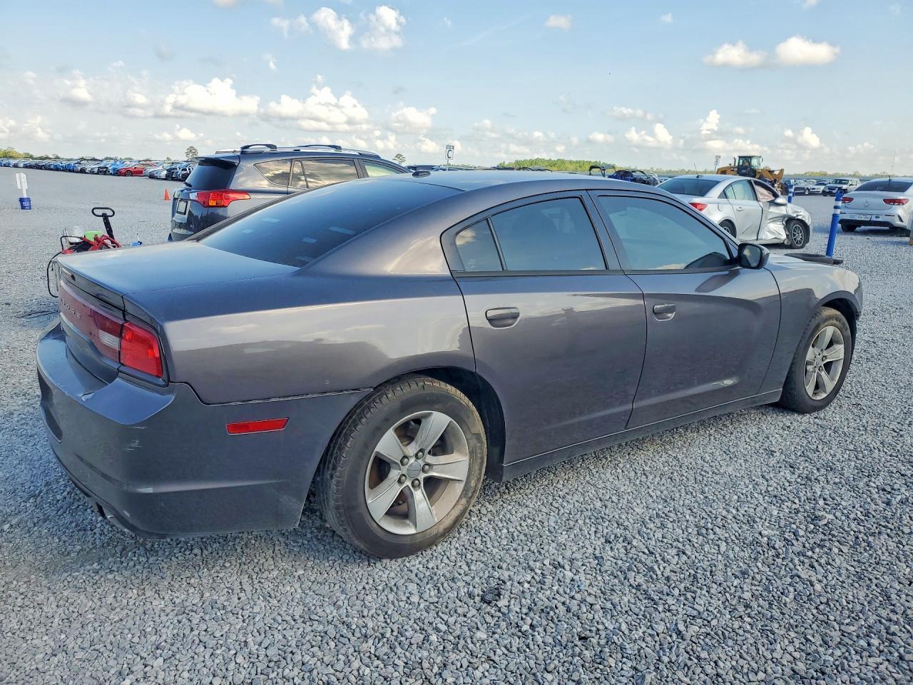 2013 Dodge Charger Se - Image 3