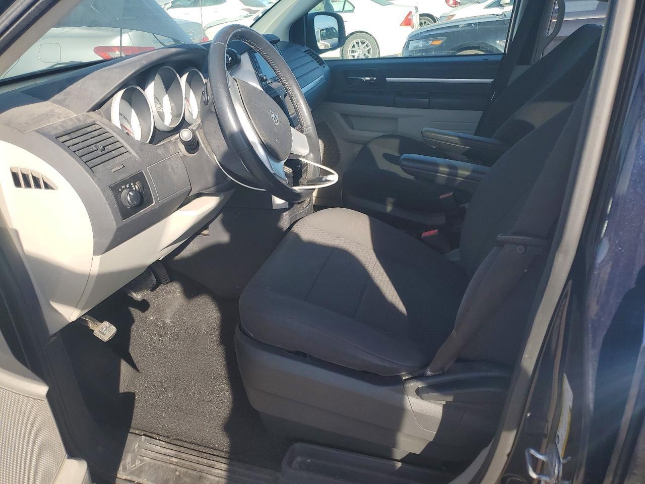 2010 Dodge Grand Caravan Hero - Image 7