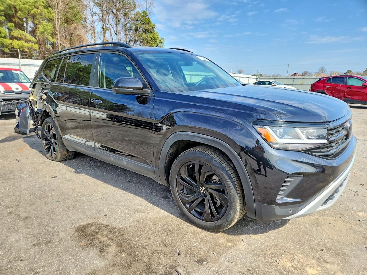 2023 Volkswagen Atlas Se - Фото 4