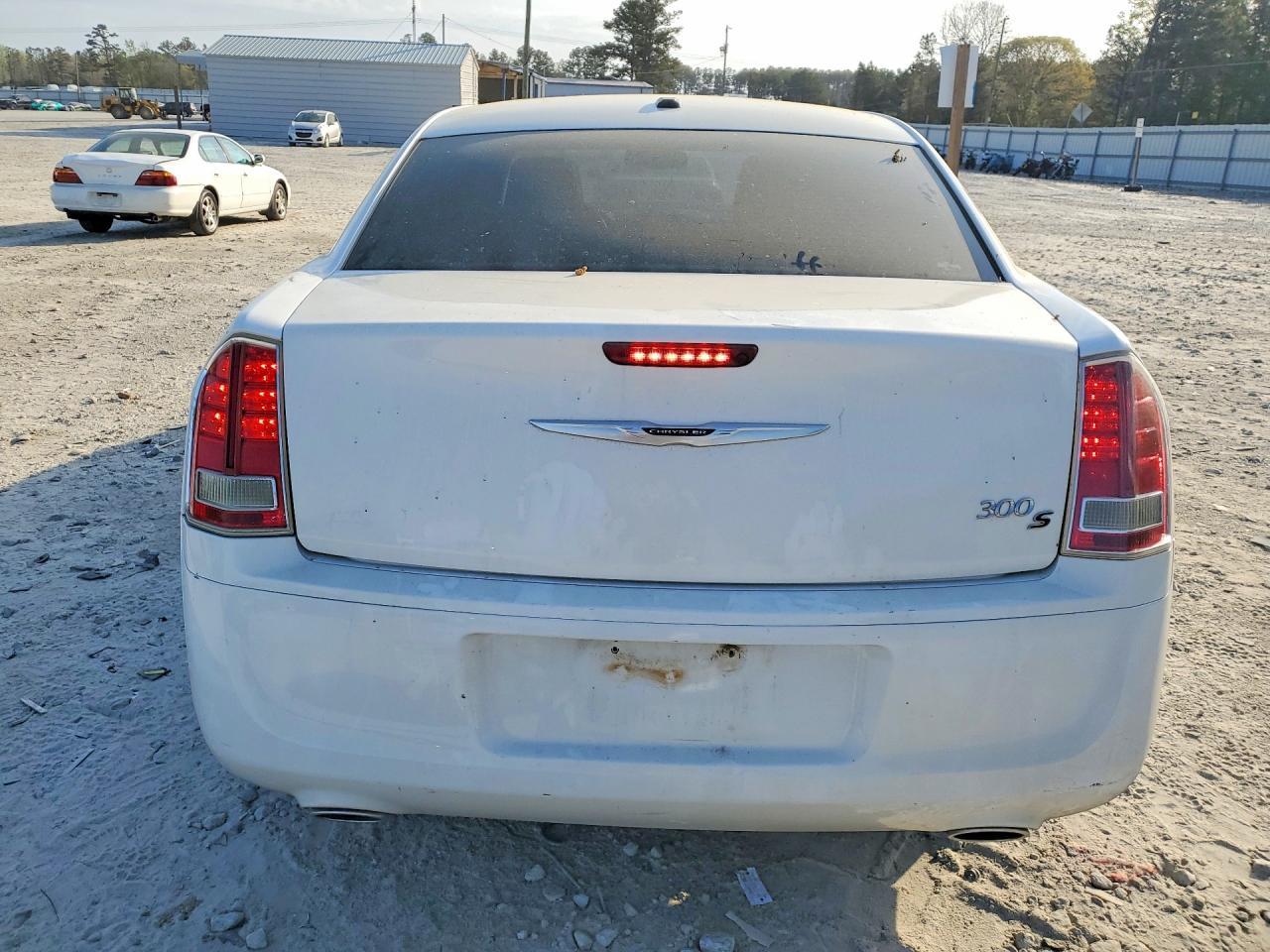 2012 Chrysler 300 S - Фото 6