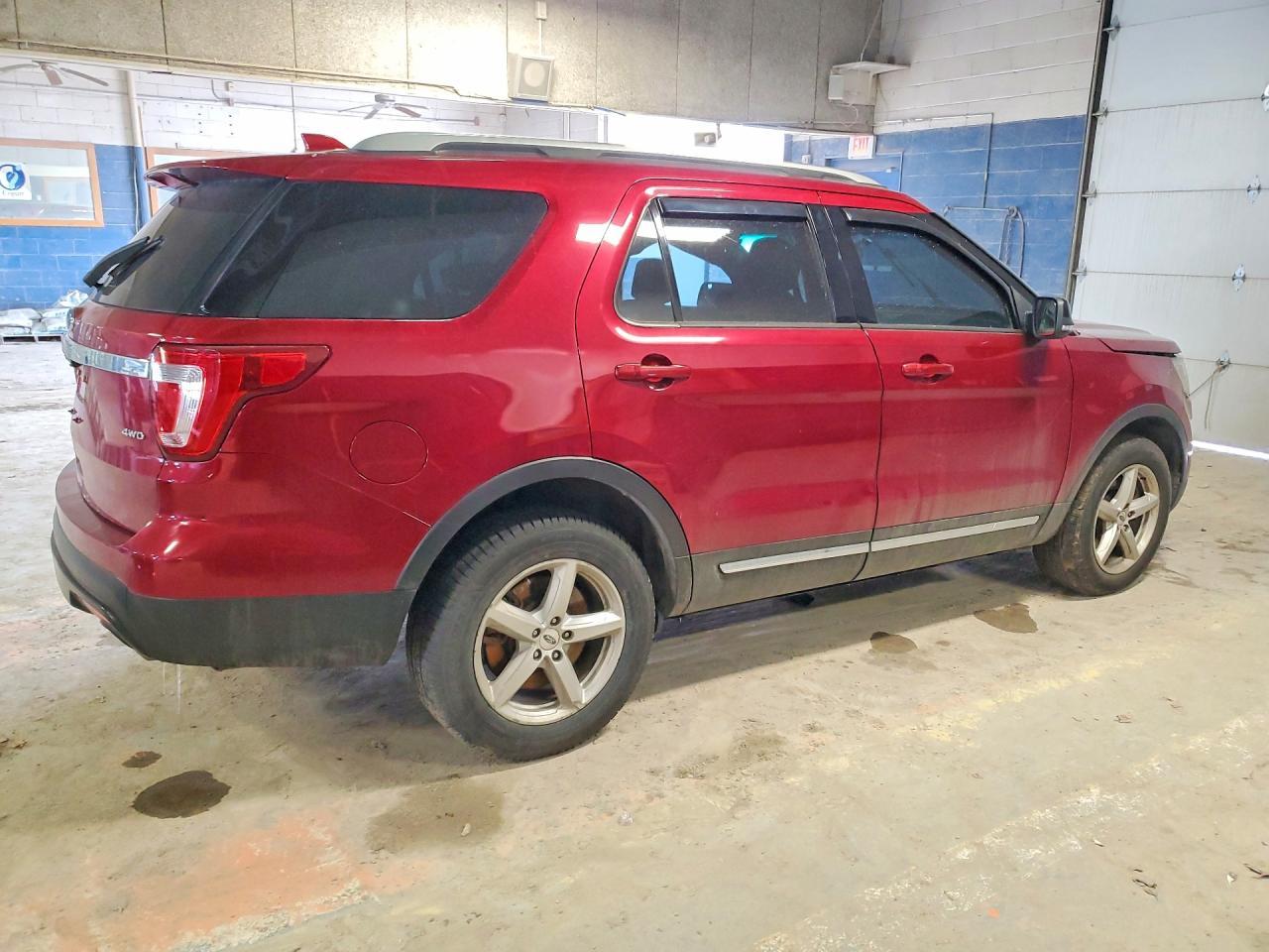 2017 Ford Explorer Xlt - Image 3