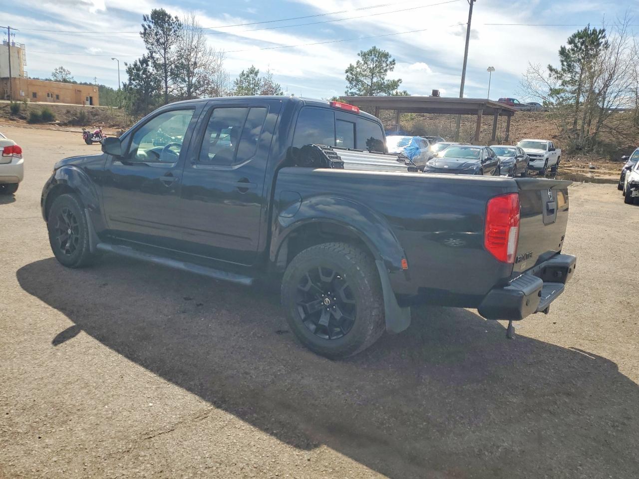 2018 Nissan Frontier Sv - Image 2