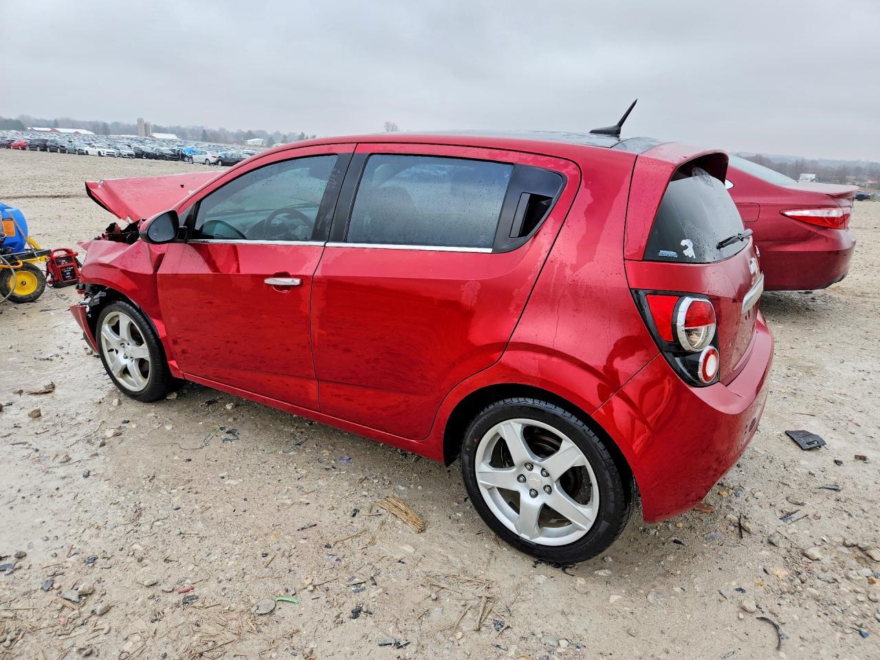 2014 Chevrolet Sonic Ltz - Фото 2